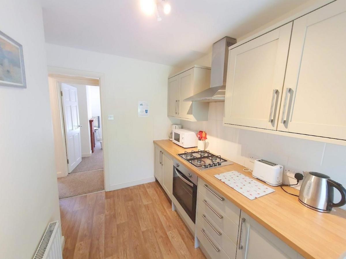 Bassett Flat With 2 Bedrooms And Superfast Wi-Fi Sittingbourne Dış mekan fotoğraf