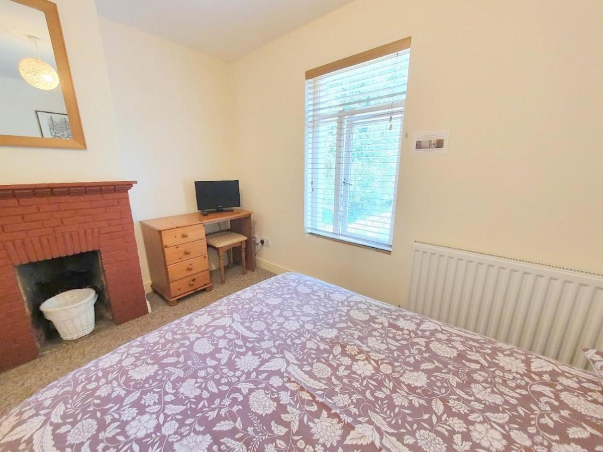 Bassett Flat With 2 Bedrooms And Superfast Wi-Fi Sittingbourne Dış mekan fotoğraf