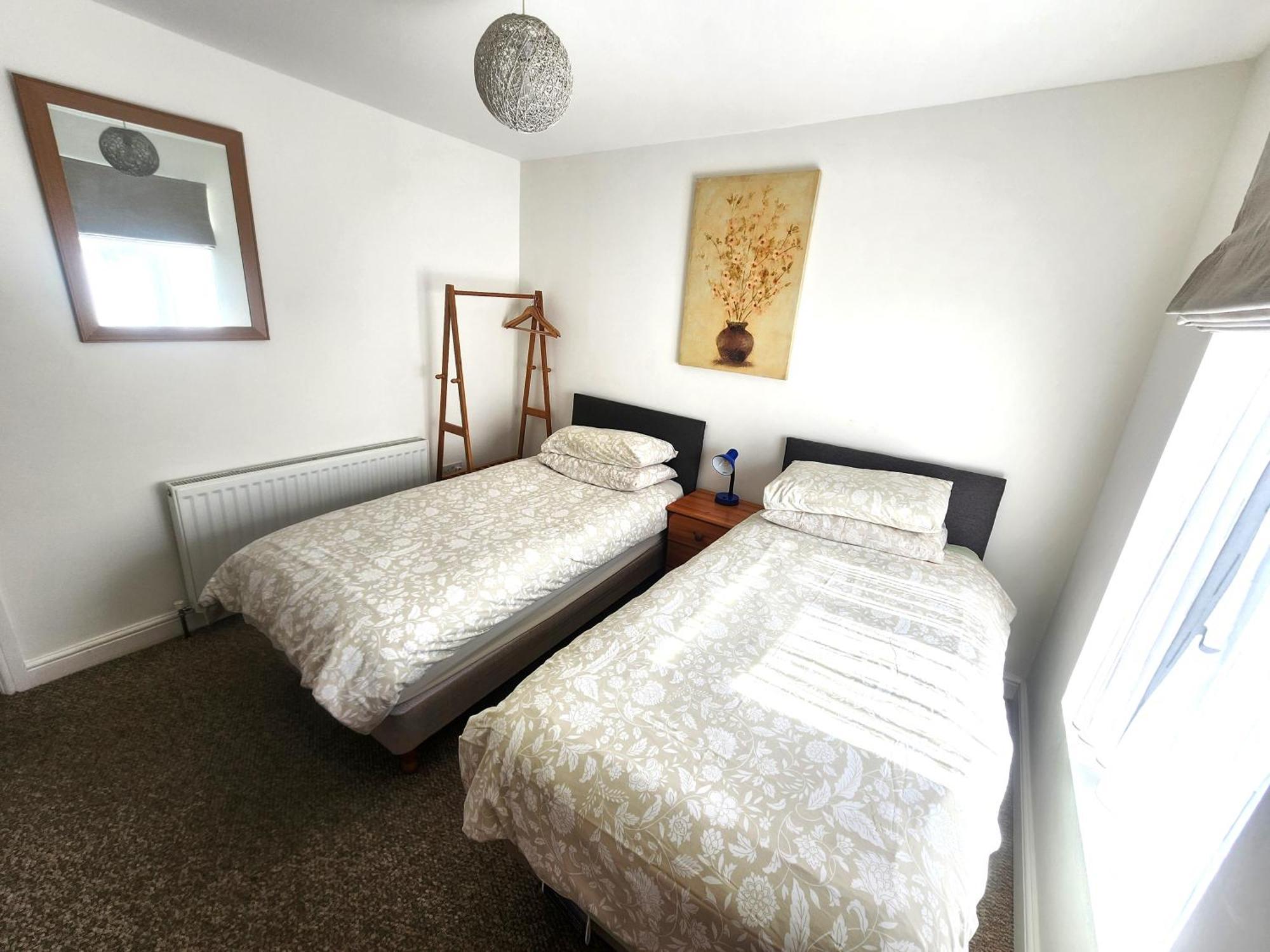 Bassett Flat With 2 Bedrooms And Superfast Wi-Fi Sittingbourne Dış mekan fotoğraf